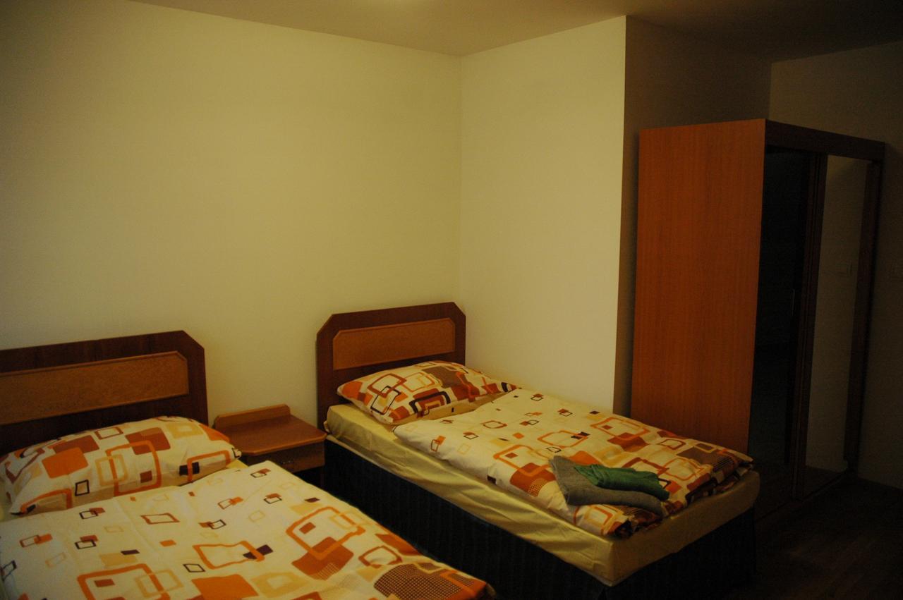 Art Star Hotel Hostivice Kültér fotó